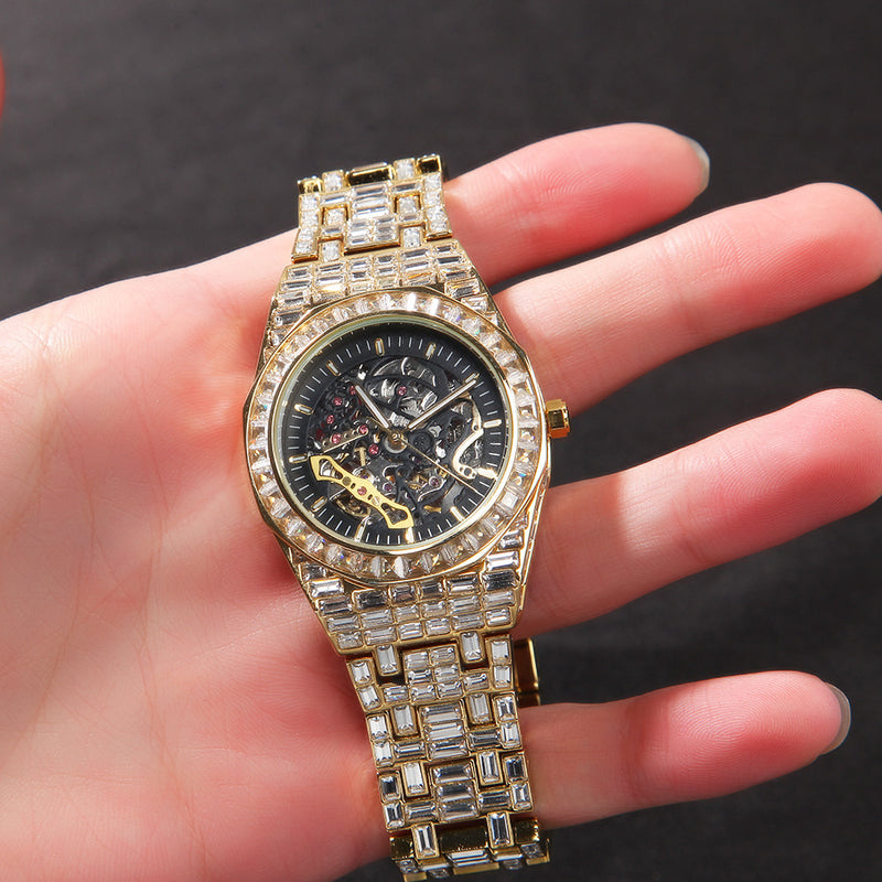 Hip Hop Luxury Sports Full Diamond Men's And Women's Watch