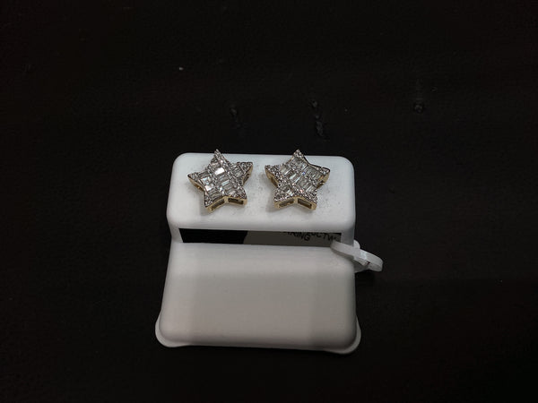 Jordan Jewelers 10 kt Gold Earrings Natural Diamonds 0.5 Ctw
