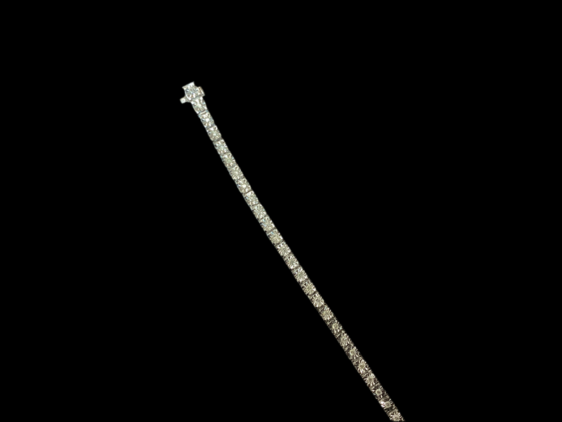 Jordan Jewelers 10kt gold Natural diamond bracelet 0.70 Ctw