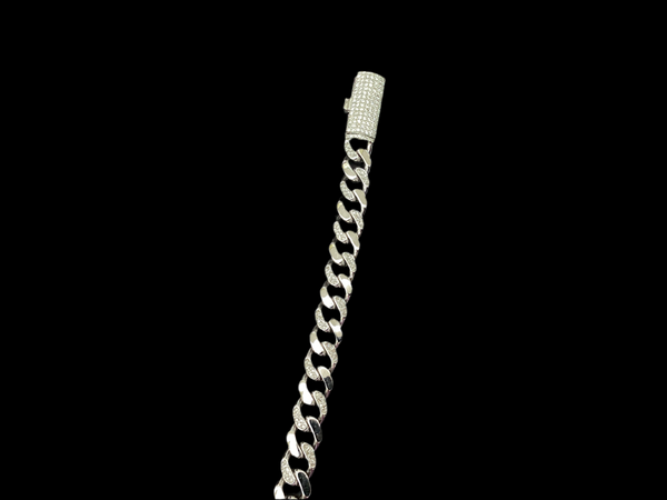 Jordan Jewelers 10kt gold Natural diamond bracelet 2.16 Ctw