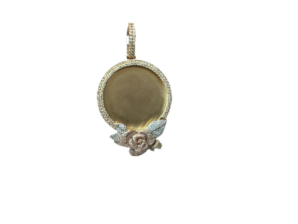 Jordan Jewelers 10kt gold Natural diamond charm 2.05 Ctw