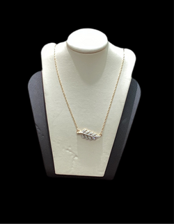 Jordan Jewelers 14 kt gold Natural diamond necklace 0.10 Ctw
