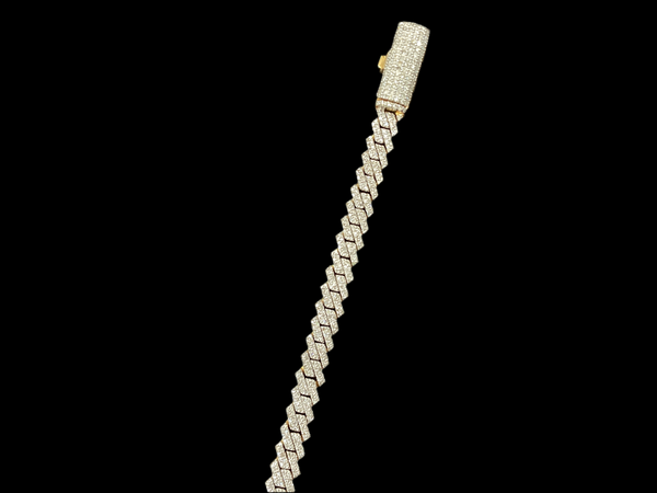 Jordan Jewelers 10kt gold Natural diamond bracelet 3.69 Ctw